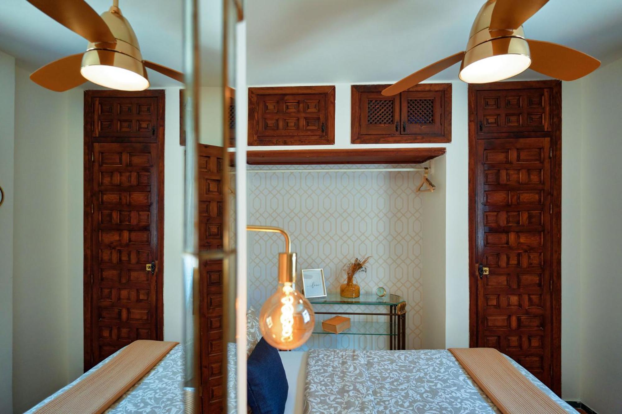 Anali - Hostatel Apartment Гранада Екстериор снимка